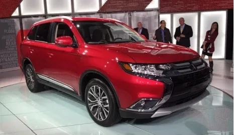 Mitsubishi showed the new Outlander