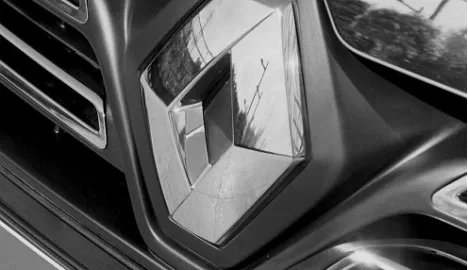 Стала известна дата премьеры нового хэтчбека от Renault