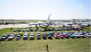В Киеве состоялся фестиваль ретро-автомобилей