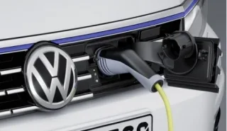 Volkswagen втричі знизить ціну акумуляторів для електрокарів