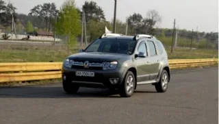 Українець проїхав на Дастері понад 1000 км без дозаправки