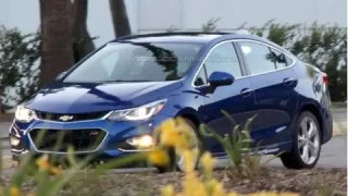 З'явилися перші офіційні фото інтер'єру нового Chevrolet Cruze