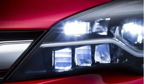 Opel Astra получит ультрасовременные LED-фары