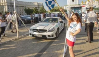 У Києві стартував міжнародний пробіг електромобілів