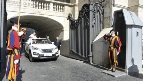 The Pope switched from Mercedes-Benz to Hyundai