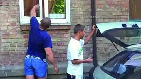 Киевлянин сделал кустарную газовую заправку от кухонной плиты!