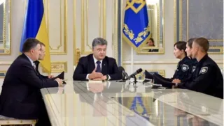 Снижение акцизов на б/у авто - Порошенко подписал закон