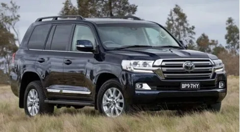 Updated Land Cruiser 200 SUV declassified by Toyota