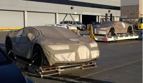 Оглашена стоимость нового суперкара Bugatti