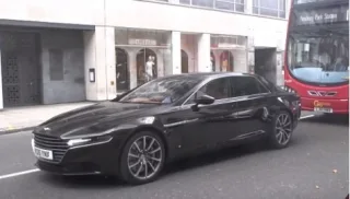 У Лондоні було помічено Aston Martin Lagonda Taraf
