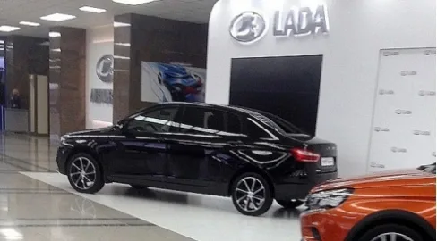 ВАЗ для VIP’ов: первые фото удлиненной Lada Vesta