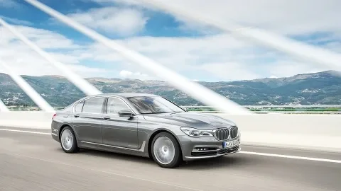 Весной 2016 года появится BMW 7 с двухлитровым (!) мотором
