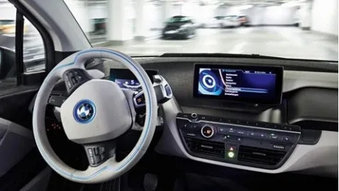 BMW представит автопилот уже в этом году