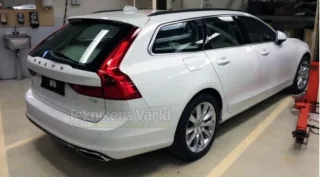 У лютому Volvo представить найбільший універсал V90