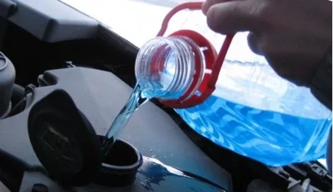Test of automotive windshield washer fluids – clean as a whistle?