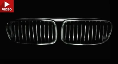 Здоровая конкуренция: Mercedes креативно поздравил BMW