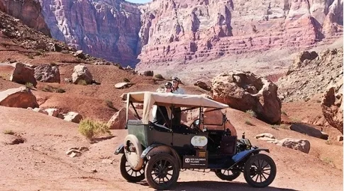 Семейная пара объехала весь мир на Форде 1915 года