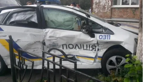 Национальная полиция повредила двести Приусов