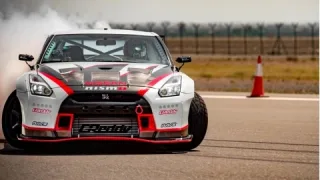 Nissan GT-R встановив рекорд Гіннеса з найшвидшого дрифту