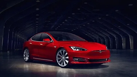 Обновленная Tesla Model S: официальные фото и данные