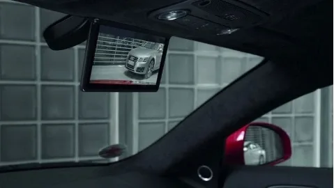 Japan legalized a display instead of a rearview mirror