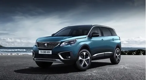 Новое поколение Peugeot 5008 превратили в кроссовер