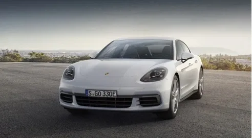 Porsche дополнил линейку Panamera гибридной версией