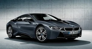 BMW привезе до Парижа спецверсію спорткара i8