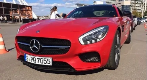 Mercedes-Benz cars demonstrated their advantages
