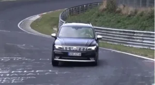 R-версія кросовера Volkswagen Tiguan виїхала на Нюрбургринг