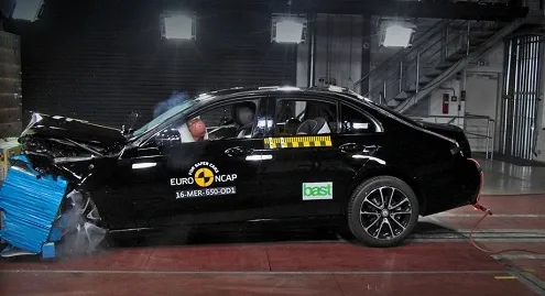 Mercedes-Benz E-Class and Peugeot 3008 passed Euro NCAP tests
