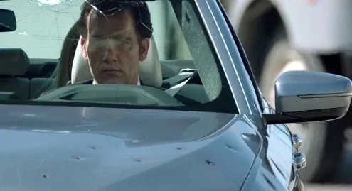 Клайв Оуэн вернулся за руль BMW в новой короткометражке