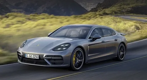 Porsche Panamera обзавелась новыми версиями