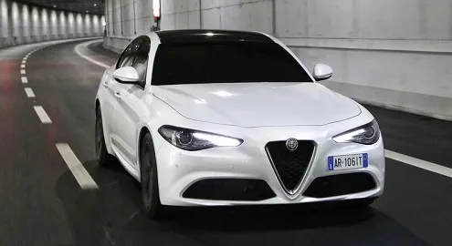 Alfa Romeo анонсировала сразу несколько новинок