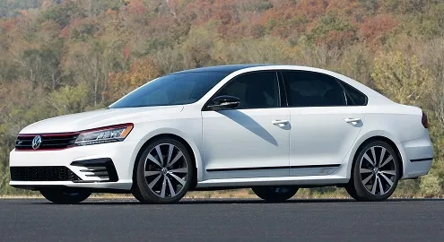 Volkswagen Passat получил спортверсию GT