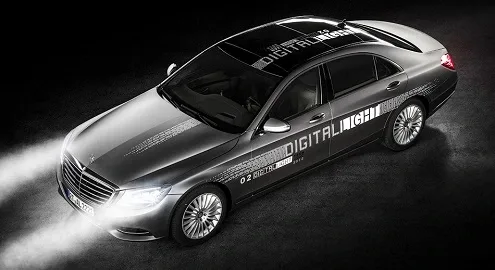 Mercedes-Benz разработал «рисующие» фары