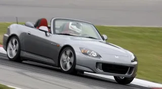 В австралійському автосалоні купили нову Honda S2000