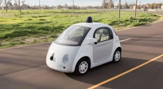 Google згорнув проєкт власного безпілотного авто