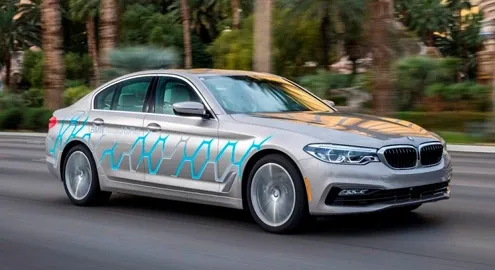 BMW представила полностью автономную «пятерку»