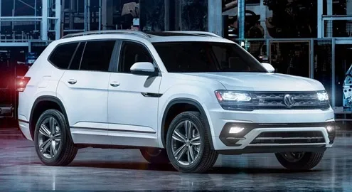 Кроссовер Volkswagen Atlas обзавелся спорт-пакетом R-Line