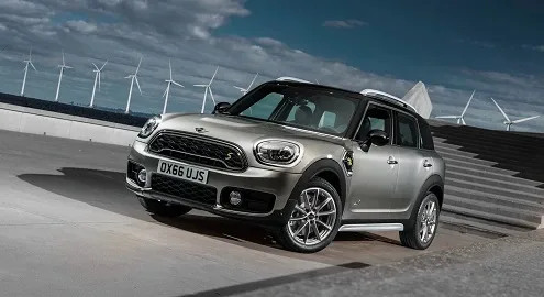 Mini Countryman received a hybrid version