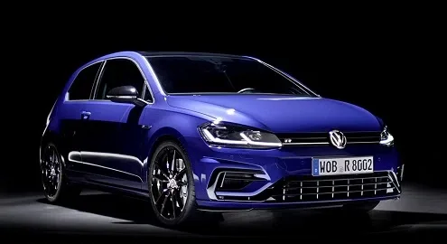 Volkswagen Golf R оснастили пакетом Perfomance