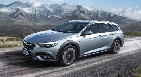 Новый Opel Insignia получил вседорожную версию Country Tourer