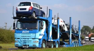 Імпорт легкових авто зріс майже вдвічі