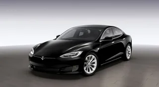 Електрокару Tesla Model S покращили комплектацію