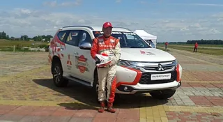 Чемпіон Дакара Хіроші Масуока знову відвідав Україну