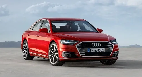 Audi A8 предстала в новом поколении