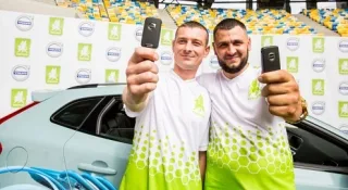 Щасливі власники новеньких Volvo: ще два переможці безпрограшної акції від ОККО