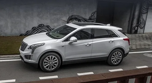 Кросовер Cadillac XT5 отримав гібридну версію