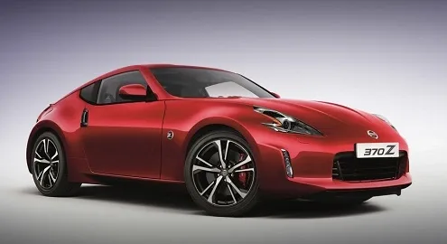 Спорткар Nissan 370Z претерпел легкий фейслифтинг